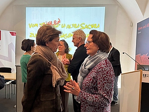 LTP Brigitta Pallauf im Gespräch mit Referatsleiterin Lucia Luidold | Foto: LVSMS